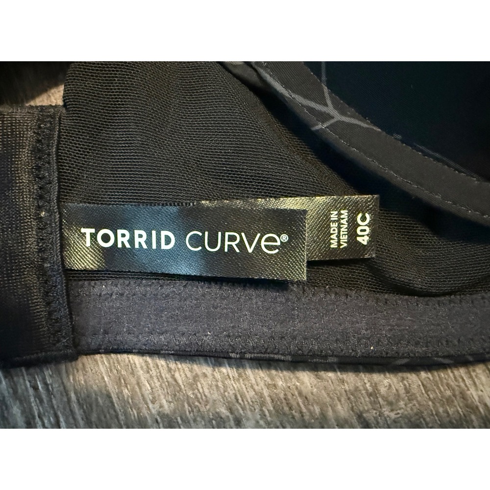 Torrid Curve 40C Black Pink Rose Spiderweb 360 Back Smoothing Push-Up Bra Gothic - Picture 3 of 4